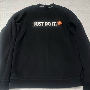 Nike Men's Black Crewneck Sweater